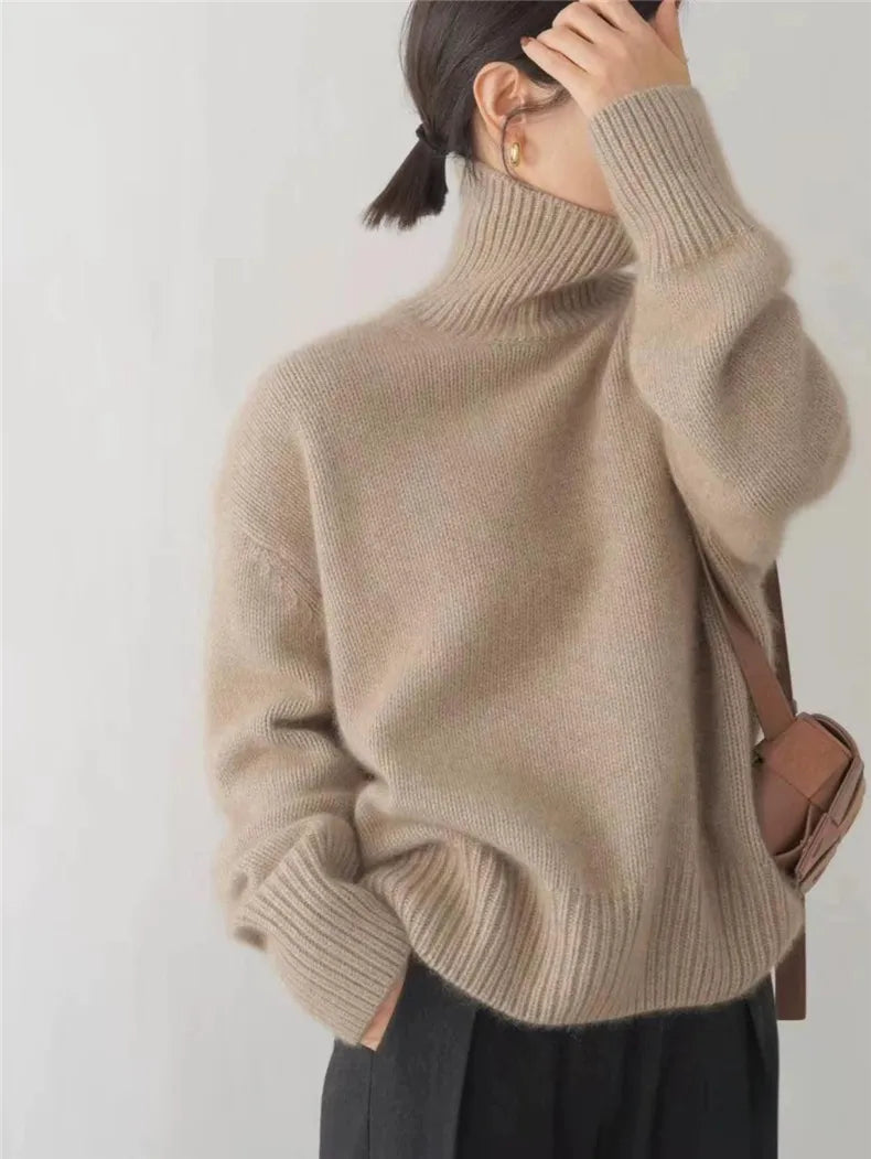 Isabella - Cashmere Roll Neck