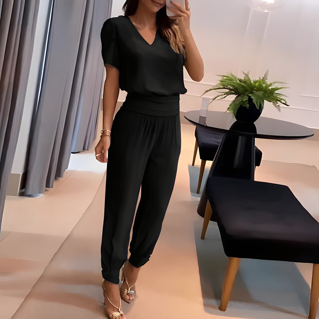 Alexandra - Trendy Set with Blouse and Trousers